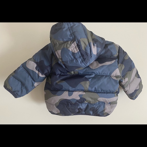 Gymboree down jacket 6-12 months - Picture 2 of 4